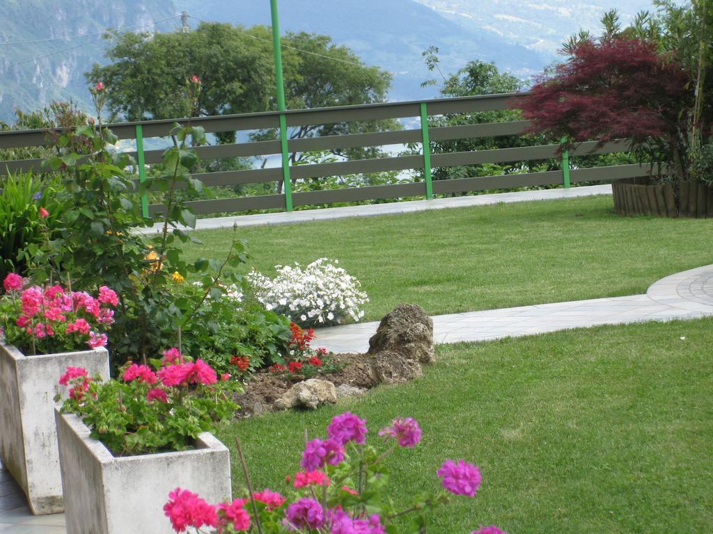B&B Garden Solto Collina Exterior photo