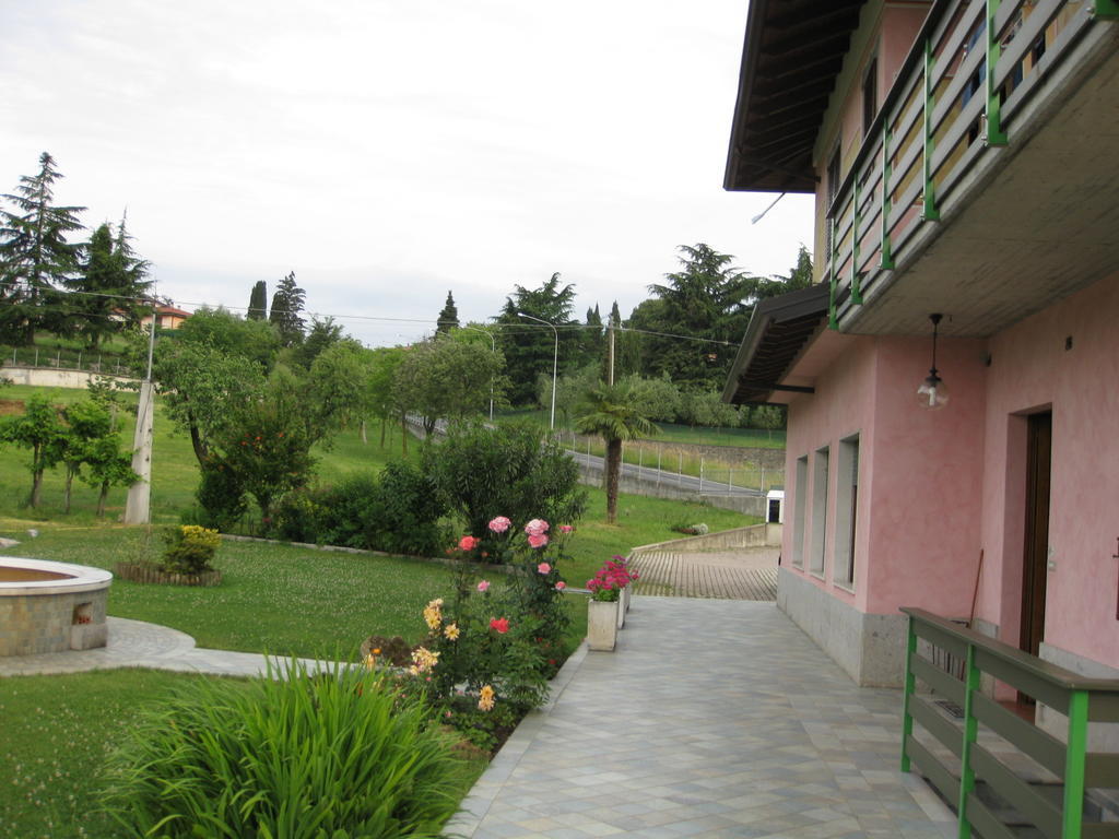 B&B Garden Solto Collina Exterior photo
